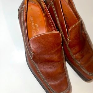 DONALD J PLINER - Italian made brown leather shoe